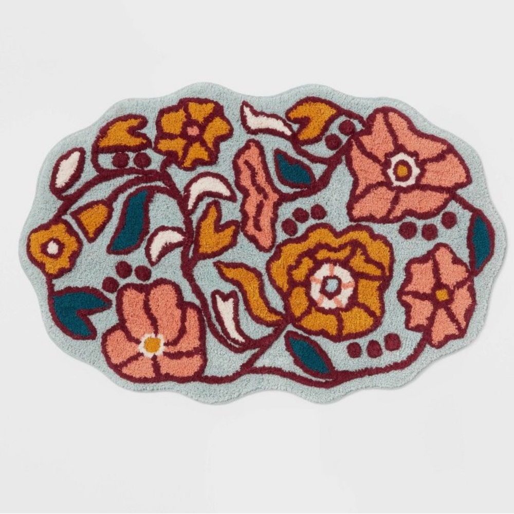 THRESHOLD NWT oversized floral bath rug -24x36